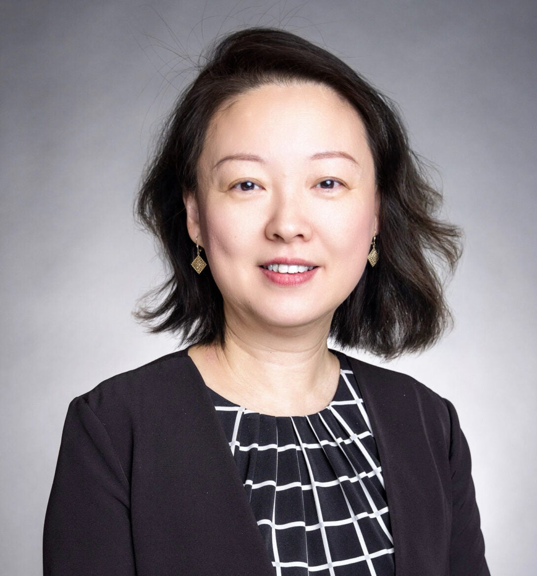 Photo of Elaine Yi Lu